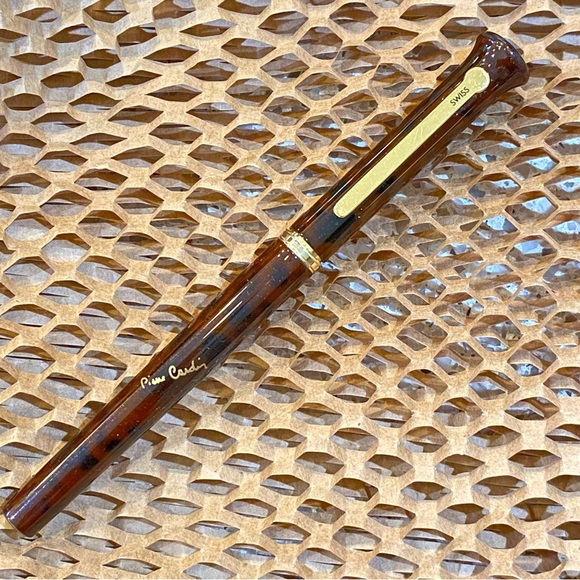 Pierre Cardin Ballpoint Pen With Blue Ink - Picture 2 of 5